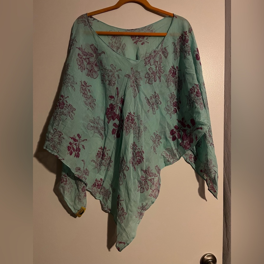 Kealopiko Puka top